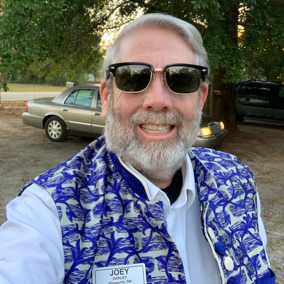 Meet your Posher, Joey - Picture 2 of 2